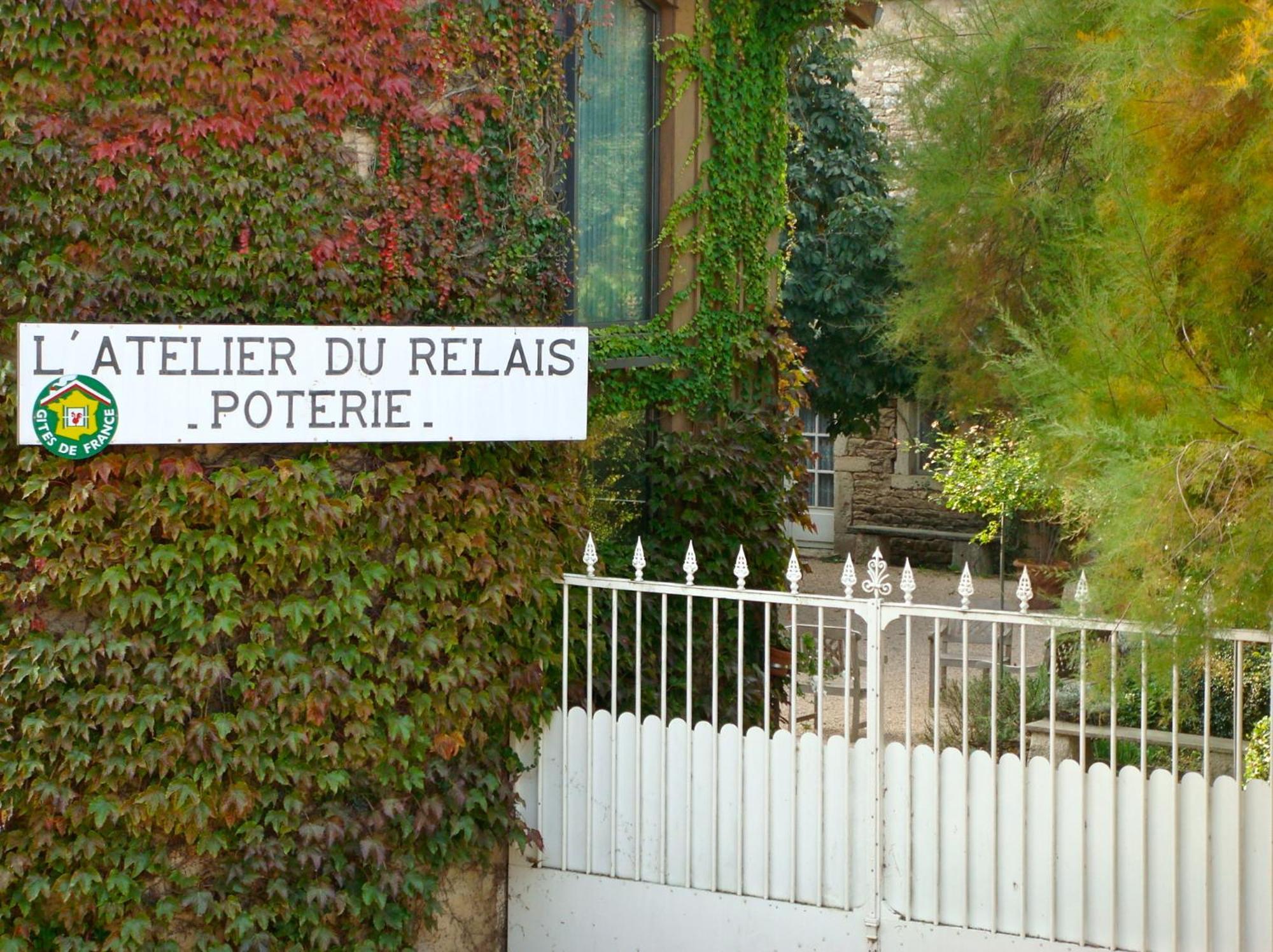 Bed and Breakfast L'Atelier Du Relais Laives Экстерьер фото